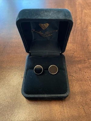 Juego de bisel de aretes de plata de ley y ónix negro marcado 925 Foto 1 de 4