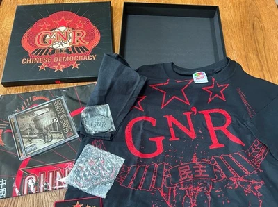 Guns N' Roses - Chinese Democracy CD Box Set - T Shirt Belt Buckle Patch Sz L - Bild 1 von 4