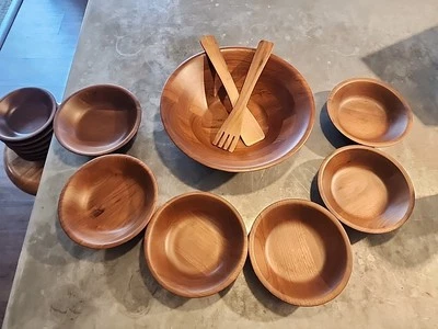 Ensaladera de madera de nogal burl, 6 cuencos y servidores, Billings Missouri - 74 Foto 1 de 4