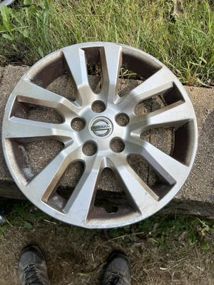poor condition 13 14 15 16 17 18 NISSAN ALTIMA 16'' wheel cover hub cap 53088 Foto 1 de 4
