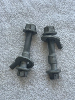 Kit de pernos de inclinación Whiteline KCA414 base 14 mm - añade +/- 0,75 grados inclinación Foto 1 de 4