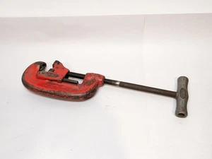 Ridgid No 2 - 1/8 to 2" Heavy Duty Pipe Cutter - Picture 1 of 3