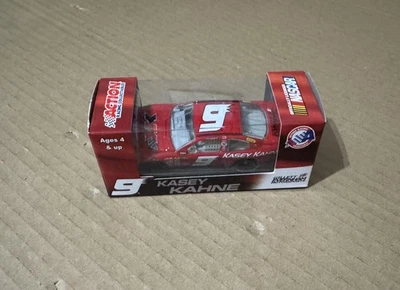 Coche Kasey Kahne #9 Budweiser 2008 versión infantil acción escala 1:64 Foto 1 de 2