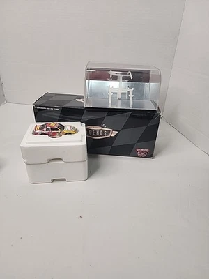 1998 Hot Wheels Legends Terry Labonte #5 1:64 Nascar & Mirror Display Case #129 - Image 1 of 4