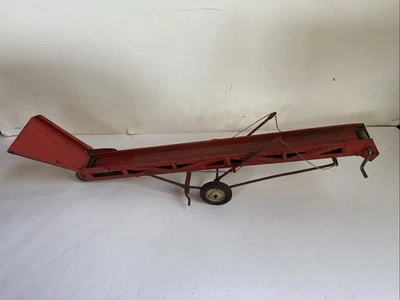 Tru Scale 1/16  International Harvester Hay Elevator (27) - Image 1 of 3