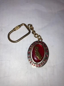 Vintage Keychain - Souvenir of Sacramento California - Picture 1 of 2