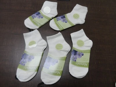 New Lot of 5 Naturals Pure Care Flax Planet Fiber Ankle Socks White NWT Simple - Image 1 of 4