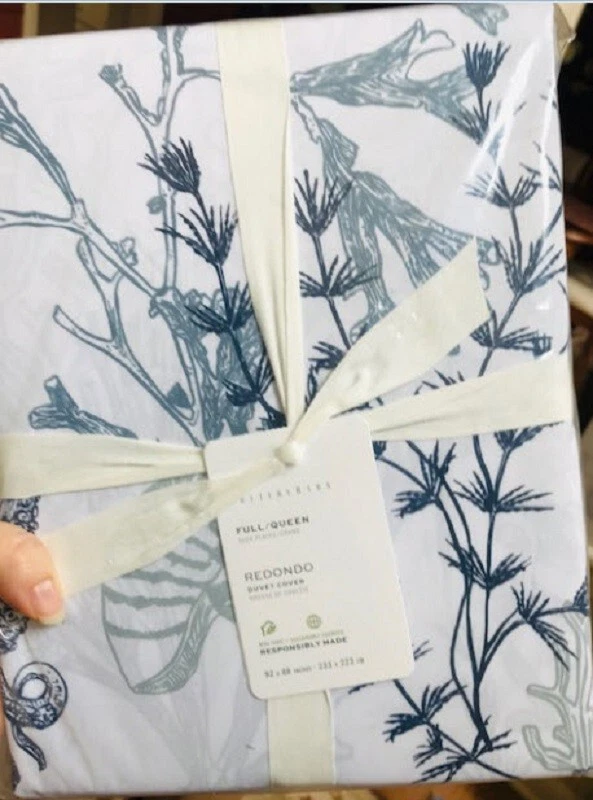 Pottery Barn Redondo Duvet Cover Blue Queen 2 Standard Shams Coastal Toile Fish - Image 1 of 3