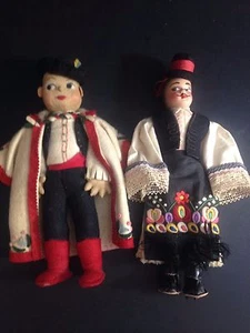 Zwei alte 11 Zoll ungarische Stoffpuppen Matyo Stickerei 50+ Jahre alt. - Bild 1 von 12