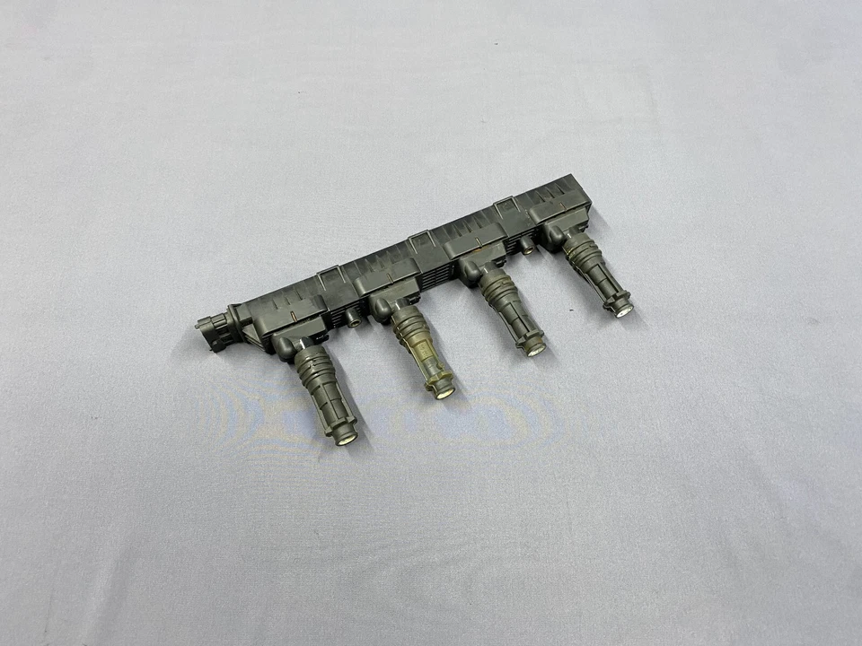 VAUXHALL CORSA C 02-06 1.2 PETROL IGNITION COIL PACK Z12XE GENUINE 0221503015 - Image 1 of 1