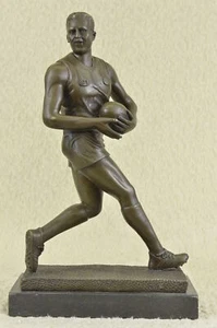 Escultura estatua de arte de jugador australiano de rugby deportivo de bronce genuino - Imagen 1 de 5