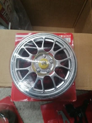 Ferrari 360 Challenge scala 1:5 Deagostini Uscita N 61 Leggi Descrizione  - Immagine 1 di 2