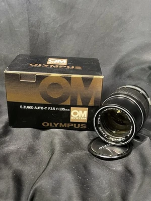 LENTE DE COLECCIÓN OLYMPUS OM SYSTEM ZUIKO AUTO-T F3.5 F=135mm casi como nueva en caja japón Foto 1 de 4