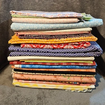 Desechos de tela a granel de 7 libras - restos artesanales para coser, acolchar, hacer manualidades Foto 1 de 4