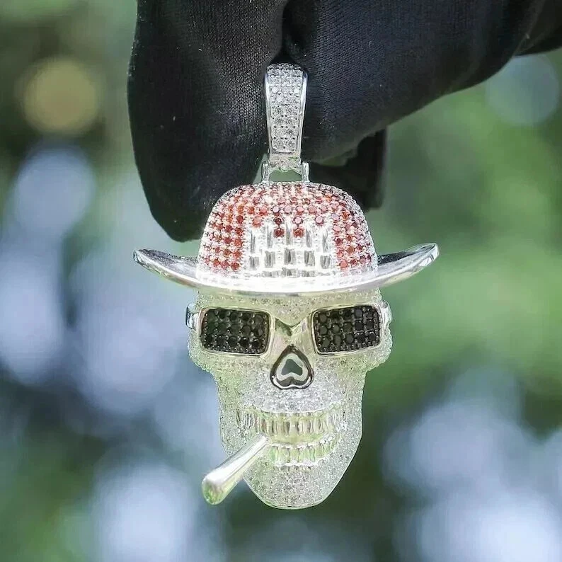 Colgante de calavera de diamantes de corte redondo de 3,50 quilates para hombre enchapado en oro blanco de 14 quilates Foto 1 de 4