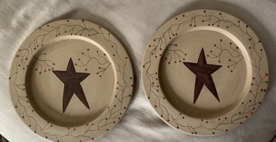 Donna White 9.5 Inch Pair Of Star With Berry Rim Wood Plates Primitive Signed - Image 1 of 4