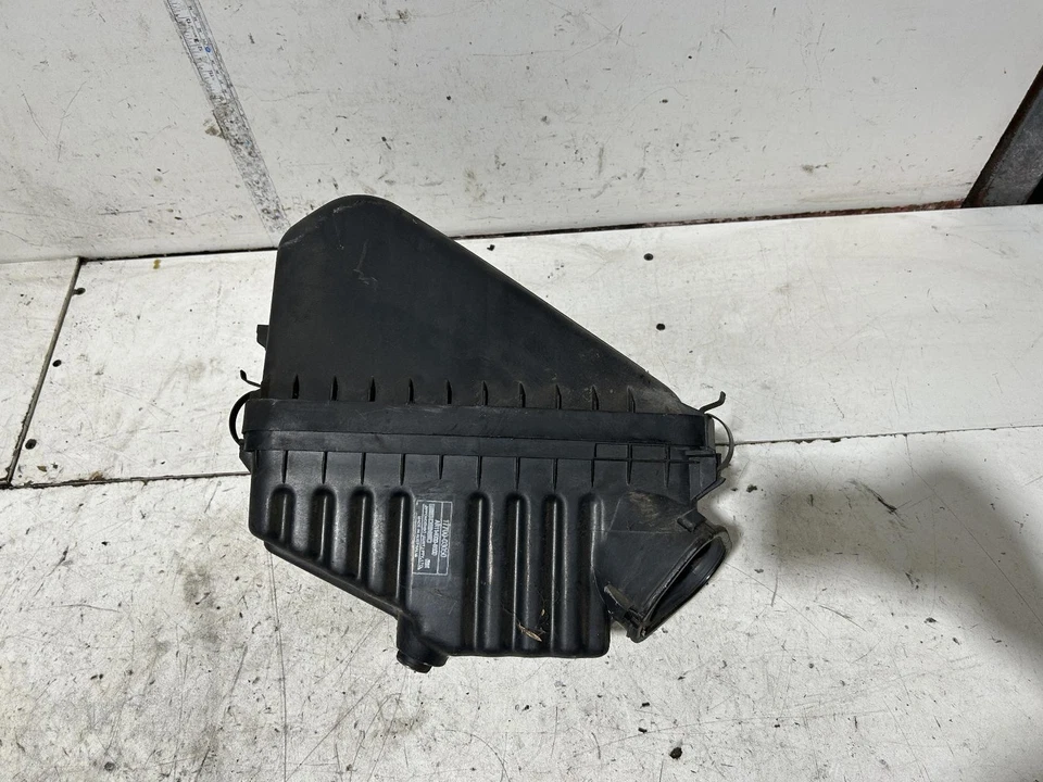 Holden Apollo Air Cleaner Box JM 02/1993-06/1997 - image 1 of 4