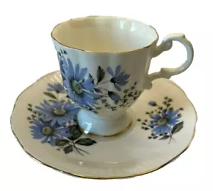 Vintage Rosina England Tea Cup & Saucer Blue Flower Bone China - Picture 1 of 3