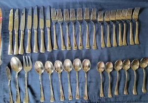 Zwilling JA Henckels 36-teiliges 18/10 Edelstahl Angelico Besteck Servierset - Bild 1 von 11