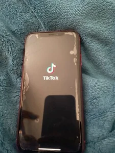 Apple iPhone 11 - 128 GB - Red (Unlocked) - Picture 1 of 3
