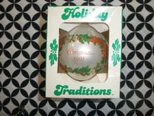 1991 Current Traditions Christmas Ornament, Glass Ball "Grandmother" 3.5" ~N655