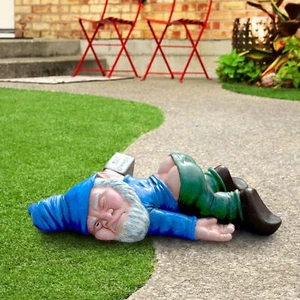 Lustige betrunkene Gartenzwerg-Terrassenverzierung, ohnmächtige Figur, Geschenk - Picture 1 of 15