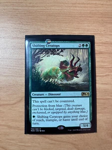 Shifting Ceratops - Core Set 2020 - Regular Rare - MTG 2020 - Picture 1 of 3