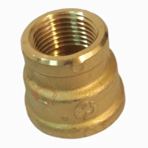 MESSING HÜLSE WEIBLICH REDUZIERT Ø 1"1/4 X 3/4 FITTING - Bild 1 von 1