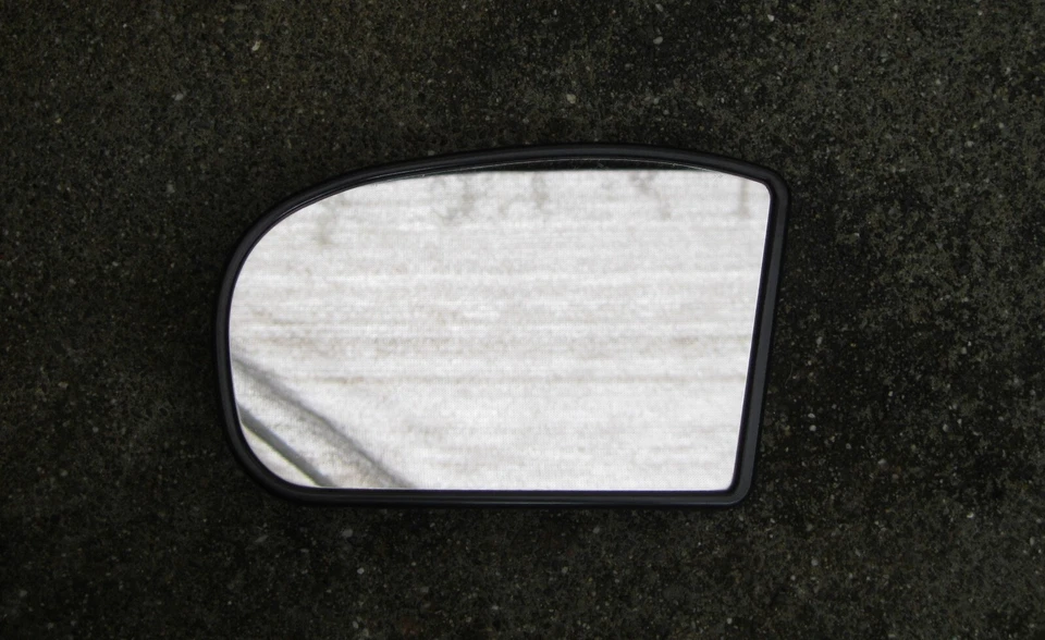 '01 -'07 Mercedes-Benz W203 C230 Left Driver Mirror Glass Heated  41-3133-467   Foto 1 de 4