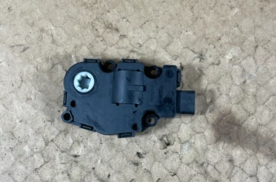 Actuador de motor de calefacción Mercedes Benz ML350 2006-2011 929888GD OEM. Foto 1 de 4