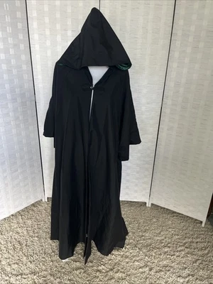 FINNEAS & CO Alivan's Majestic Bata Escolar Capa Con Capucha Forrada Foto 1 de 4