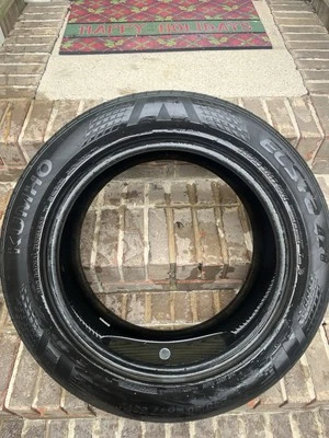 Usado 245/50ZR17 Kumho Ecsta 4X II 99W - 9/32 (NRG4) Foto 1 de 2