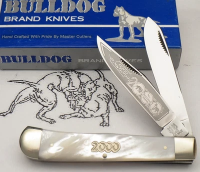 Sello de dos perros Solingen vintage marca Bulldog 2000 - cuchillo trampero perla - COMO NUEVO Foto 1 de 4