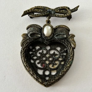 Broche vintage tierno corazón peltre en forma de corazón - Imagen 1 de 4