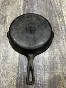 Vintage Griswold Cast Iron NO 6 Erie PA 699 F Skillet Fry Saute Pan - Picture 1 of 4