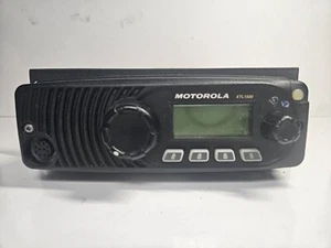 MOTOROLA XTL1500 800MHz MOBILE RADIO 48 channel (35W) M28URS9PW1AN NO PASSWORD - Picture 1 of 5