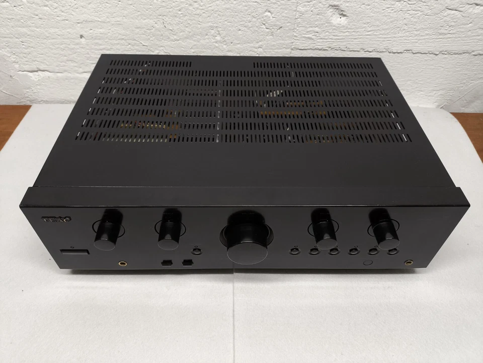 TEAC A-R300 Amplificatore - Immagine 1 di 4