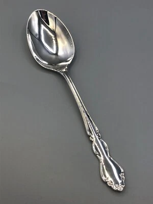 Cuchara para servir Dover by Oneida de plata de ley 8 3/8" Foto 1 de 2