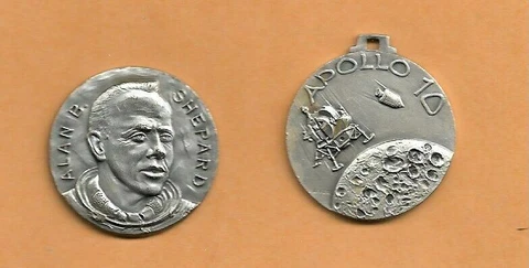 ALAN  SHEPARD FIRST AMERICAN SPACE FLIGHT COIN / APOLLO 10 PENDANT MADE IN ITALY Cover