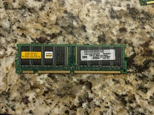 64MB HYUNDAI HYM7V63801 BTFG -75 PC133U-333-542-A1 IBM - Picture 1 of 5