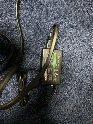 Оригинальный OEM Sony PSP адаптер переменного тока шнур питания настенное зарядное устройство PSP-100  - Изображение 1 из 2