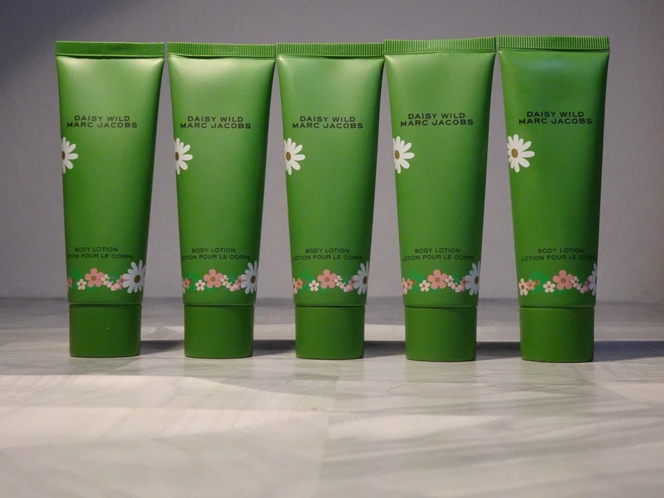 Marc Jacobs Daisy Wild Body Lotion 5x50ml= 250ml New - Image 1 of 1