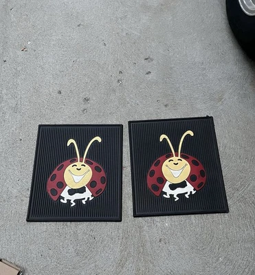 Alfombrillas traseras Empi Lady Bug Volkswagen Bug Beetle 1950-1979 Foto 1 de 4