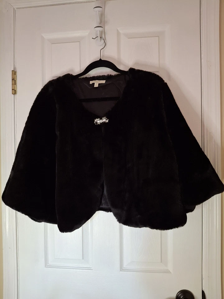Hannity Gorgeous Black Soft Short Cape Size 3X W Bling Catch - Image 1 of 4