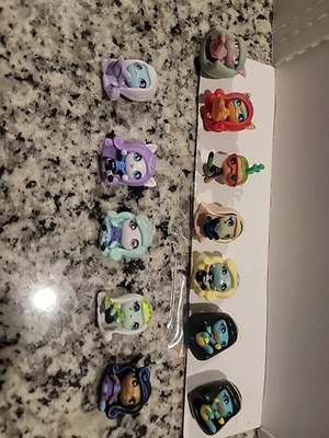 Monster High Minis vinilo lote mixto de 12 Gordon, Rochelle, rayas, Abby Cleo... Foto 1 de 4