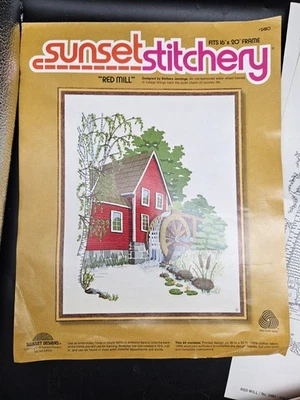 Vintage 1977 Sunset Stitchery RED MILL Crewel Embroidery Kit Wool Yarn 2480  - Image 1 of 4