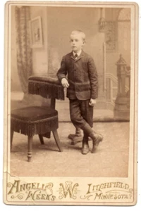 ANTIQUE - WELL DRESSED YOUNG MAN - CABINET PHOTO - ANGELL WEEKS, LITCHFIELD MINN - Picture 1 of 1
