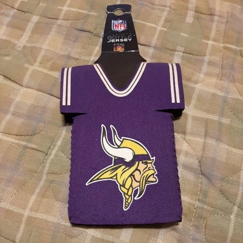 MINNESOTA VIKINGS 12oz JERSEY Bottle Koozie Holder Cooler Football Cover