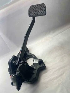 2020 CHEVY SPARK Foot Stop Slow Brake Pedal Assembly 1.4L A/T G - Picture 1 of 15