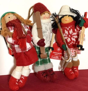 3 Target Invierno Vacaciones Navidad Adorno Personas 2 Esquiadores 1 Trineo 2018 con Etiquetas - Imagen 1 de 7